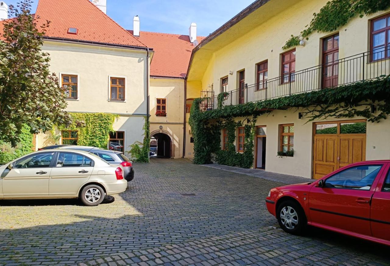 Penzion U Cisare Zikmunda Znojmo Exterior foto